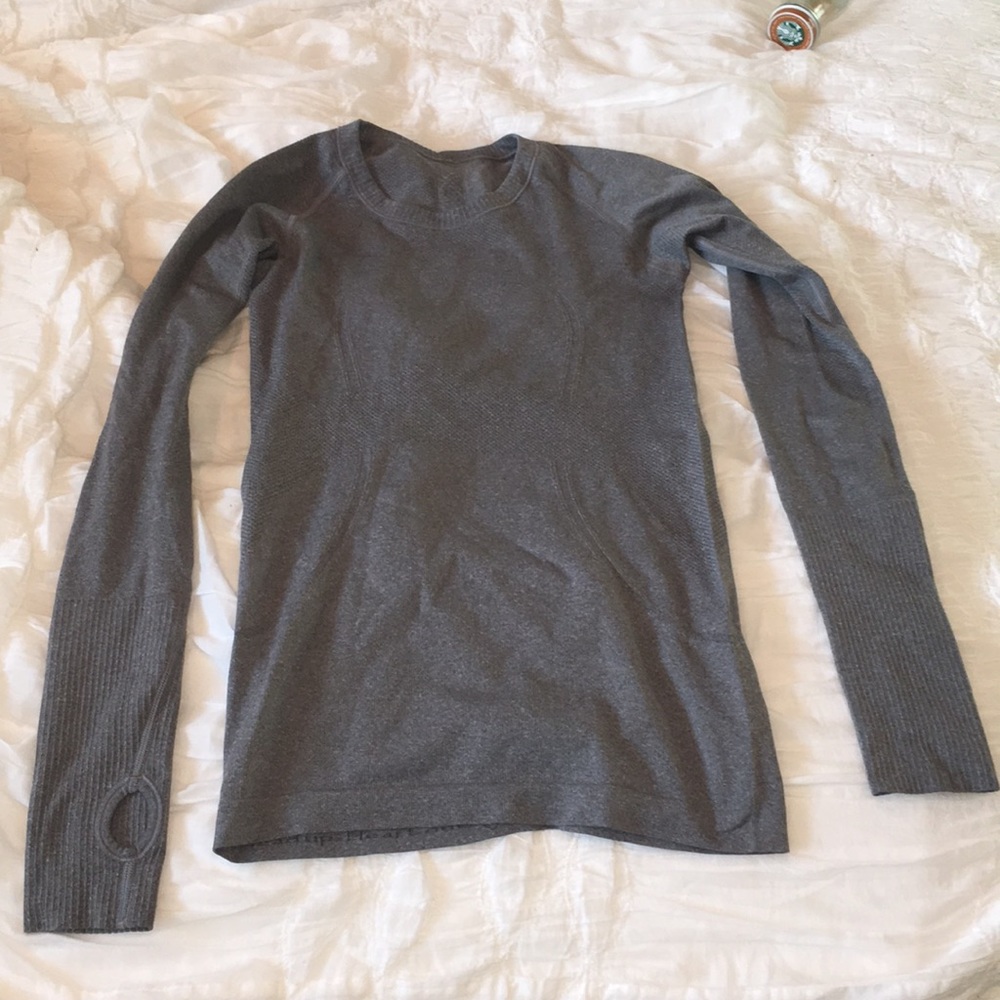 gray lululemon long sleeve
